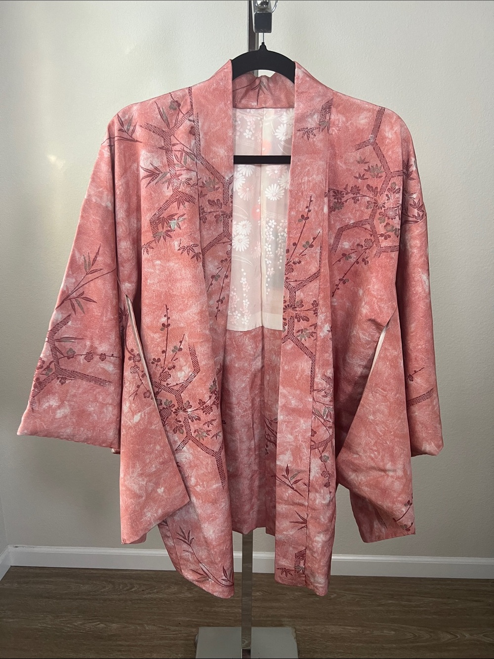 Vintage Handmade Pink Floral Japanese Kimono Jacket